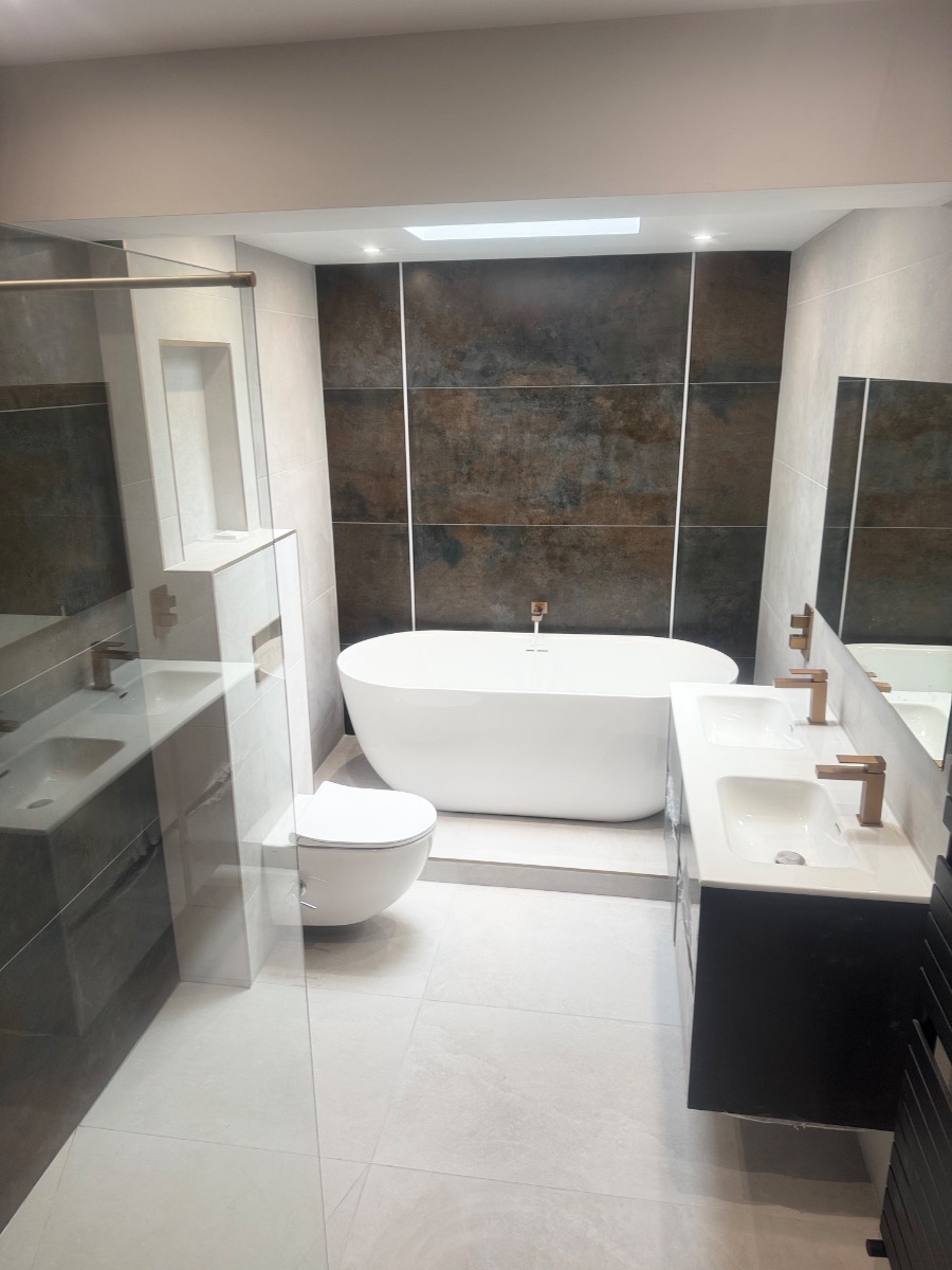 Bathroom Fitter: Image 1